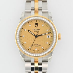 Tudor Glamour Date
